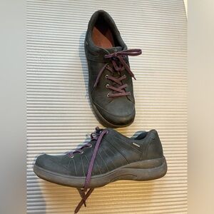 Avalon shoes. Grey. Used.